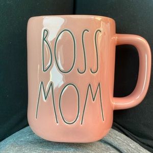 rae DUNN boss mom mug.